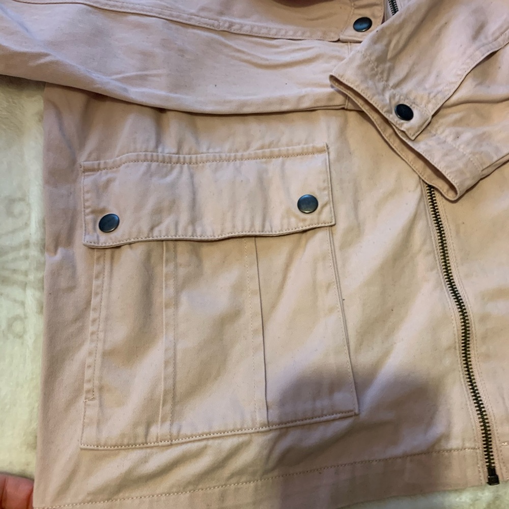 Jacket - Picture 4 of 6